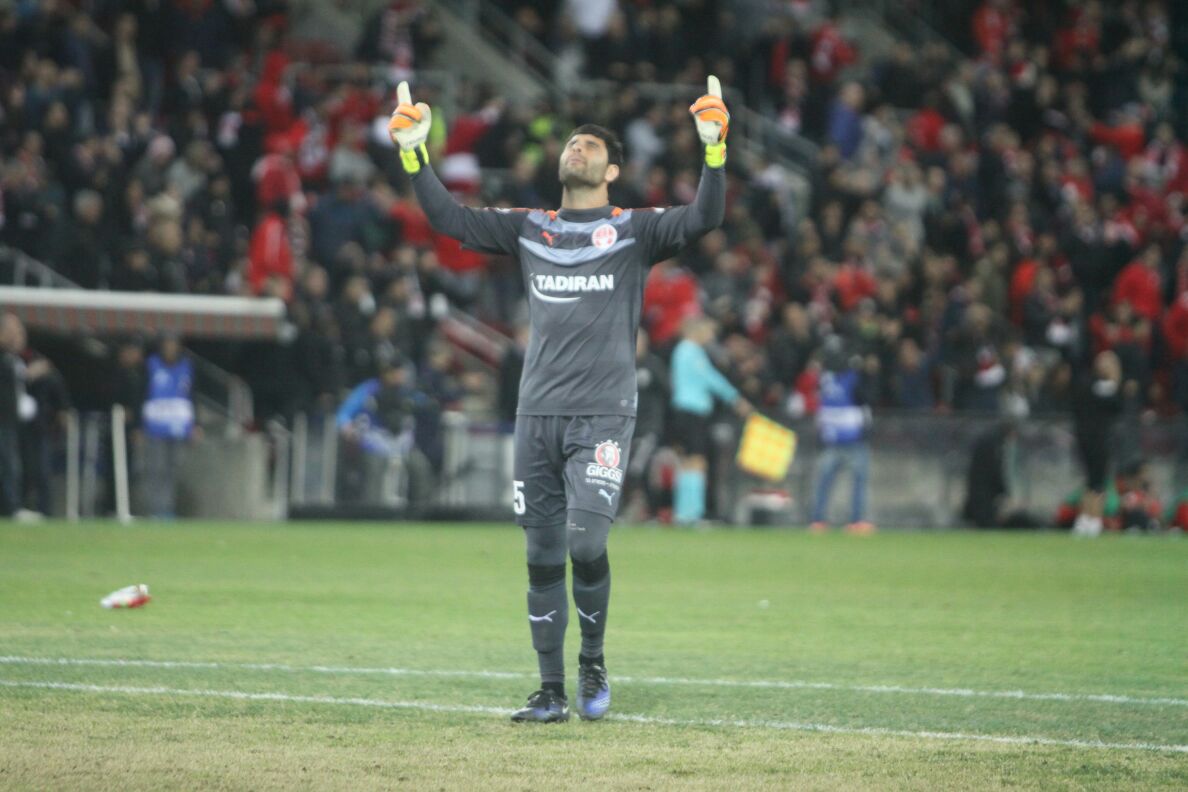 גיא חיימוב אחרי שער השוויון. מודה לאלוהים (צילום: שי מוגילבסקי)